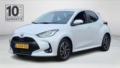 Wit Gebruikt 2021 Toyota Yaris Style Hatchback | € 22.950 (Eerlijke prijs)