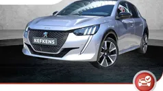 Grijs Gebruikt 2021 Peugeot e-208 GT Hatchback | € 18.725 (Eerlijke prijs)