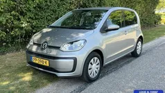 Grijs Gebruikt 2017 VW up! high up! Hatchback | € 9.950 (Eerlijke prijs)