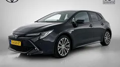 Zwart Gebruikt 2019 Toyota Corolla Style Hatchback | € 17.950 (Eerlijke prijs)