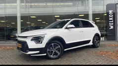 Wit Gebruikt 2023 Kia Niro SUV | € 32.950 (Eerlijke prijs)
