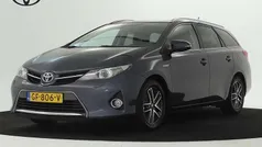 Blauw, metallic lak Gebruikt 2015 Toyota Auris Touring Sports Stationwagen | € 12.945 (Eerlijke prijs)