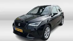 Zwart, metallic lak Gebruikt 2022 Seat Arona FR SUV | € 22.950 (Eerlijke prijs)
