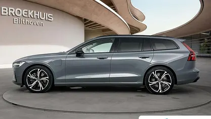 Occasion 2024 Volvo V60 Plus Stationwagen | € 43.895 (Eerlijke prijs)