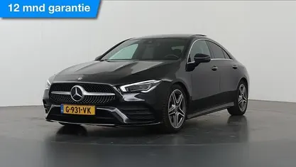 Zwart Occasion 2019 Mercedes CLA180 Premium Plus Sedan | € 27.850 (Eerlijke prijs)