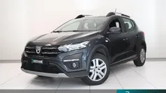 Gebruikt 2023 Dacia Sandero Comfort Hatchback | € 17.895 (Eerlijke prijs)