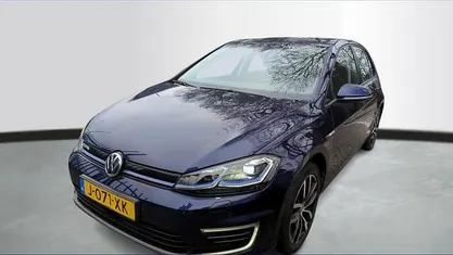 Blauw Occasion 2020 VW e-Golf Hatchback | € 12.750 (Goede deal)