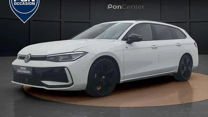 Occasion VW Passat R-line Edition 150 PK (110 kW) 2024 Wit Stationwagen