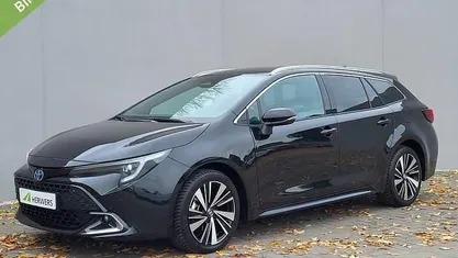 Occasion 2025 Toyota Corolla Stationwagen | € 29.935 (Eerlijke prijs)