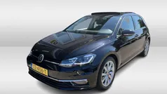 Zwart Gebruikt 2019 VW Golf VII Highline Hatchback | € 20.450 (Eerlijke prijs)