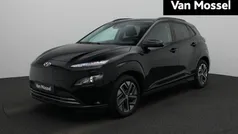 Donker zwart Gebruikt 2023 Hyundai Kona SUV | € 22.400 (Eerlijke prijs)