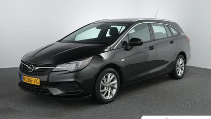 Zwart Occasion 2022 Opel Astra Business Elegance Stationwagen | € 16.395 (Eerlijke prijs)