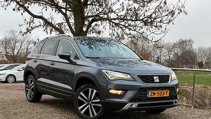 Grijs Gebruikt 2017 Seat Ateca Style SUV | € 14.975 (Eerlijke prijs)