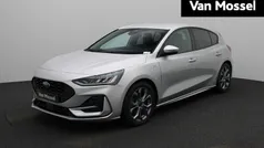 Gebruikt 2023 Ford Focus ST-Line Hatchback | € 25.595 (Eerlijke prijs)