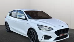 Wit Gebruikt 2022 Ford Focus ST-Line Hatchback | € 19.990 (Goede deal)