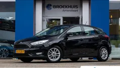 Zwart Gebruikt 2017 Ford Focus Hatchback | € 11.595 (Eerlijke prijs)