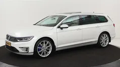 Gebruikt 2015 VW Passat Highline Stationwagen | € 13.900 (Eerlijke prijs)
