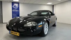 Zwart Gebruikt 1998 Jaguar XKR Cabriolet | € 16.500 (Goede deal)