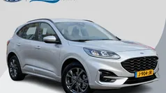 Grijs, metallic lak Gebruikt 2020 Ford Kuga ST-Line SUV | € 27.740 (Eerlijke prijs)