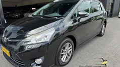 Zwart Gebruikt 2015 Toyota Verso MPV | € 7.999 (Goede deal)