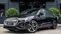 Zwart Gebruikt 2023 Audi Q8 Sportback e-tron Basis SUV | € 67.000 (Eerlijke prijs)