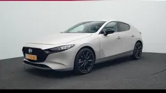 Platinum quartz m Gebruikt 2023 Mazda 3 Homura-Line Hatchback | € 28.950 (Eerlijke prijs)