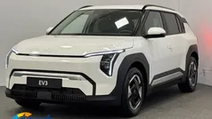 Aventurine green Nieuw 2024 Kia EV3 Plus SUV | € 40.195 (Eerlijke prijs)