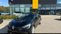 Gebruikt 2022 Renault Clio V Play Hatchback | € 14.445 (Eerlijke prijs)