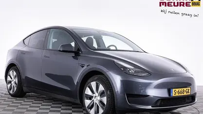 Grijs Occasion 2023 Tesla Model Y RWD SUV | € 33.900 (Eerlijke prijs)