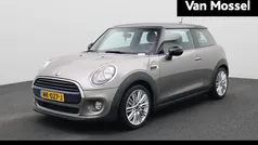 Gebruikt 2017 Mini Cooper Business Hatchback | € 15.900 (Goede deal)
