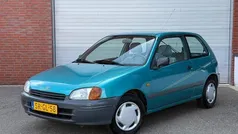 Groen Gebruikt 1998 Toyota Starlet XLi Hatchback | € 1.699 (Eerlijke prijs)