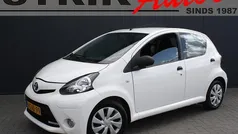 Gebruikt 2013 Toyota Aygo Hatchback | € 3.749 (Eerlijke prijs)