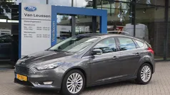 Grijs Gebruikt 2016 Ford Focus Titanium Hatchback | € 10.890 (Eerlijke prijs)