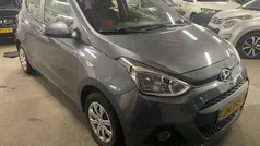 Grijs Gebruikt 2016 Hyundai i10 Comfort Hatchback | € 6.750 (Eerlijke prijs)