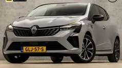 Gebruikt 2024 Renault Clio V Hatchback | € 24.445 (Eerlijke prijs)