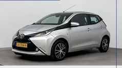 Gebruikt 2016 Toyota Aygo X-play Hatchback | € 8.900 (Eerlijke prijs)