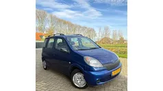 Blauw Gebruikt 2000 Toyota Yaris Luna Stationwagen | € 2.850 (Eerlijke prijs)