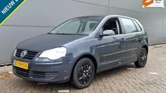 Blauw Gebruikt 2007 VW Polo Hatchback | € 2.950 (Eerlijke prijs)