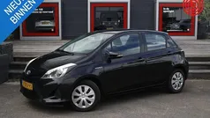 Zwart Gebruikt 2015 Toyota Yaris Hatchback | € 8.950 (Goede deal)