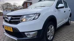 Wit Gebruikt 2013 Dacia Sandero Lauréate Hatchback | € 6.450 (Eerlijke prijs)