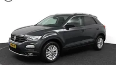 Grijs Gebruikt 2020 VW T-Roc Business SUV | € 25.795 (Eerlijke prijs)