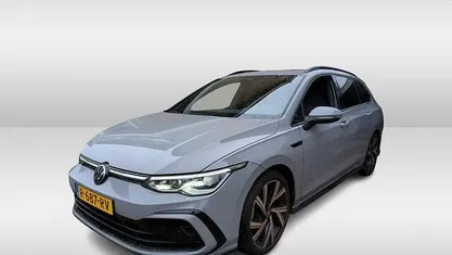 Grijs Occasion 2022 VW Golf VIII Business+ Stationwagen | € 24.950 (Eerlijke prijs)