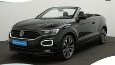 Zwart Gebruikt 2021 VW T-Roc Cabriolet R-line Cabriolet | € 31.950 (Eerlijke prijs)