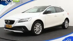 Wit Gebruikt 2019 Volvo V40 CC Stationwagen | € 20.940 (Eerlijke prijs)