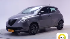 Grijs Gebruikt 2015 Lancia Ypsilon Hatchback | € 5.945 (Eerlijke prijs)