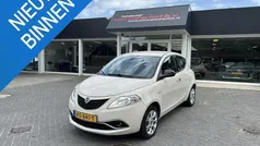 Geel Gebruikt 2016 Lancia Ypsilon Hatchback | € 6.750 (Eerlijke prijs)