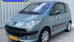 Grijs Gebruikt 2006 Peugeot 1007 Hatchback | € 1.945 (Eerlijke prijs)