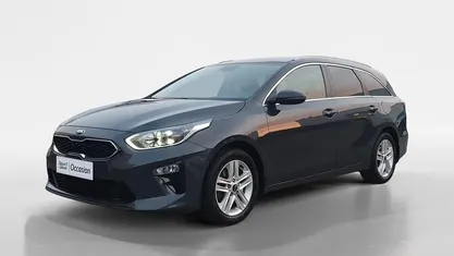 Grijs Occasion 2024 Kia Ceed Comfort Hatchback | € 16.440 (Super prijs)