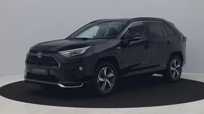 Gebruikt 2021 Toyota RAV4 Hybrid SUV | € 35.700 (Eerlijke prijs)