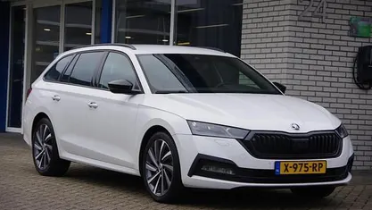Gebruikt 2023 Skoda Octavia Business Line Stationwagen | € 24.400 (Eerlijke prijs)